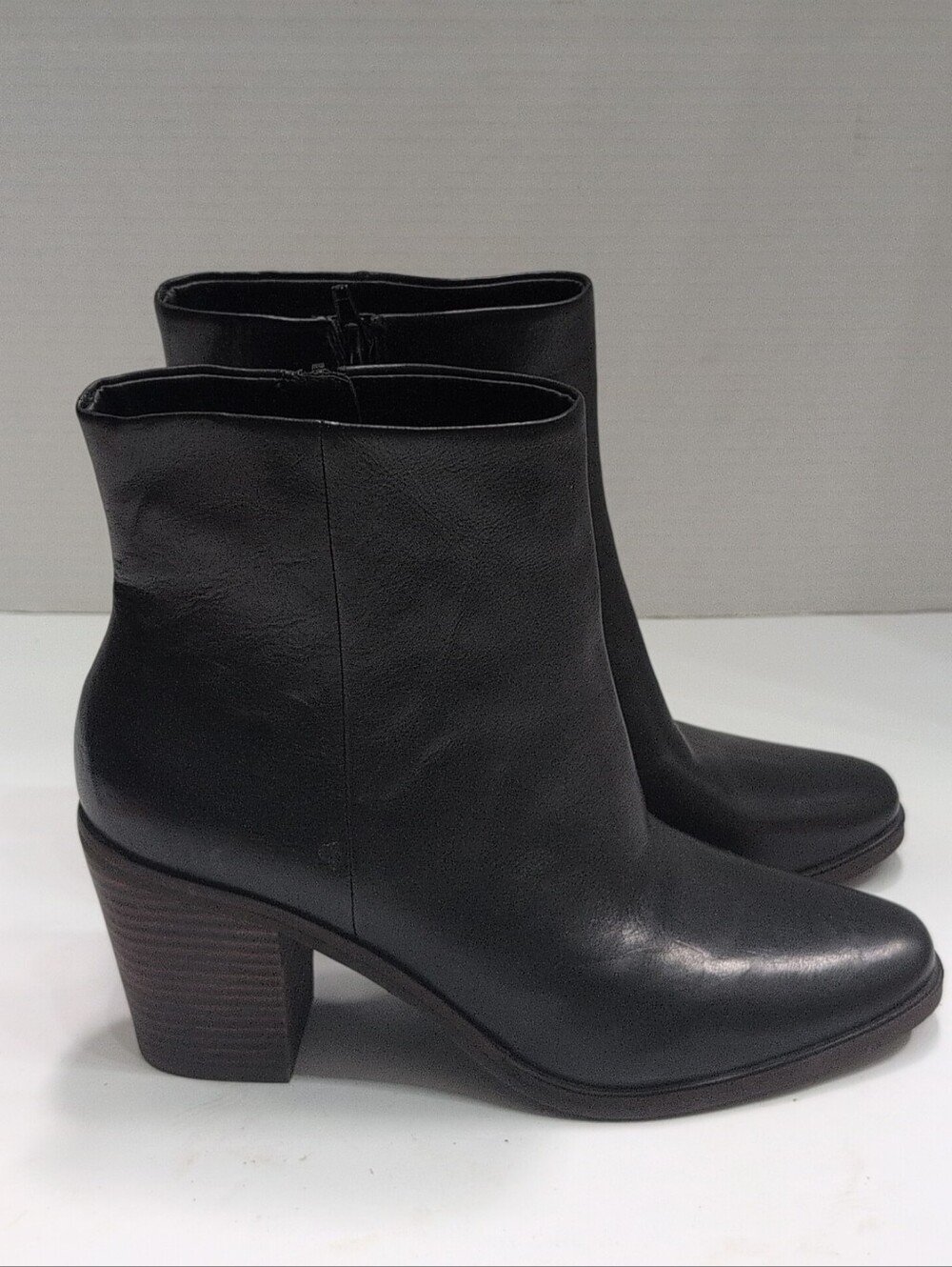 Lucky Brand Women’s 10 Rylah Ankle Boots Black Leather Zip Heeled